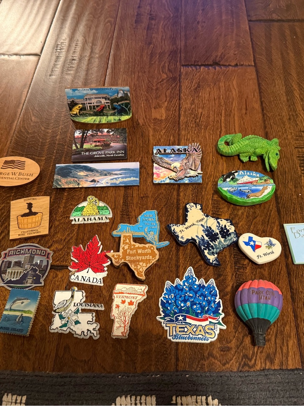 24 VintageAssorted Decorative Travel Magnets